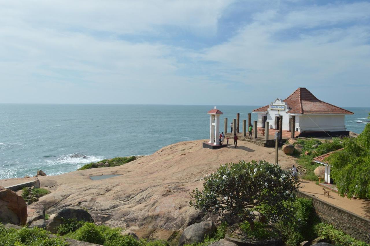 Back Of Beyond Dune Camp Yala Buitenkant foto